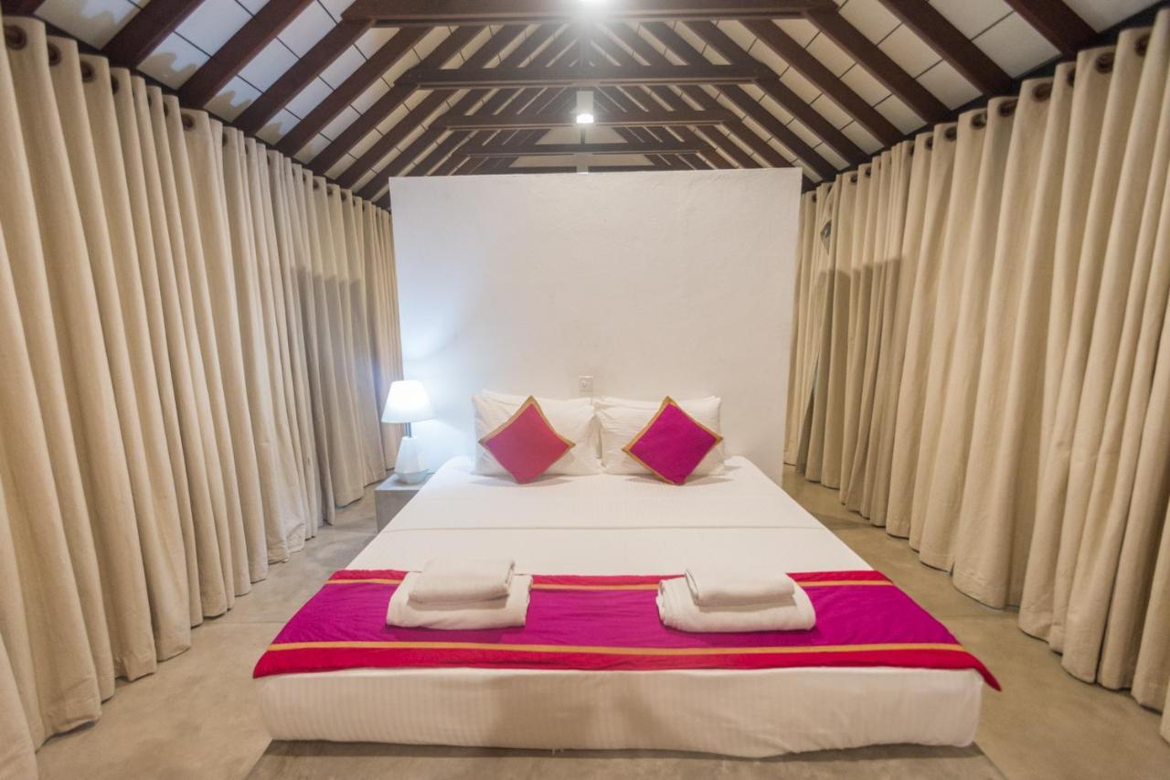 Om Shambhala Bed & Breakfast Colombo Exterior photo